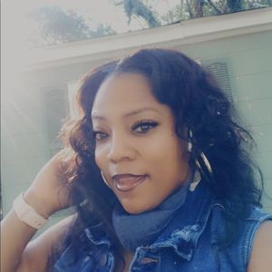 Meet your Posher, Latrice